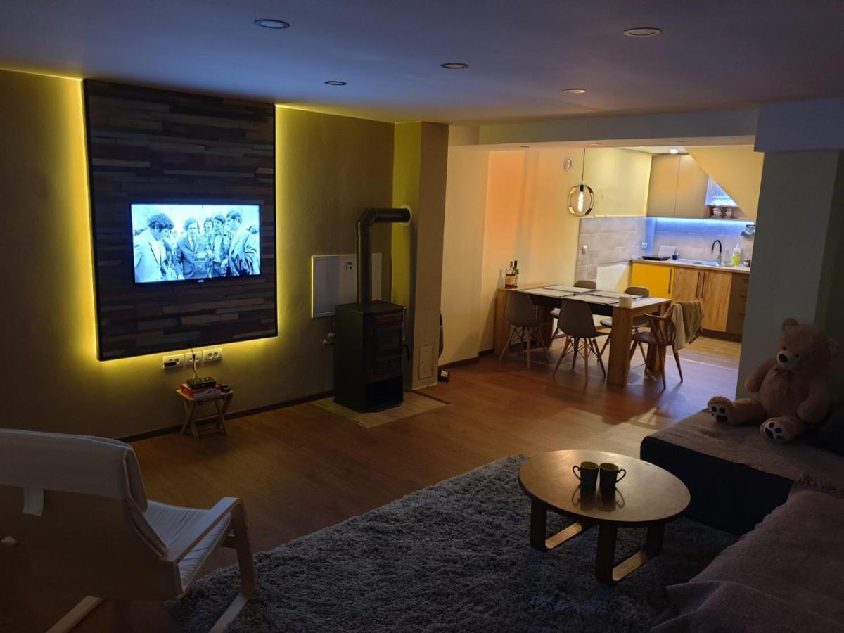 Nikas Apartman Donji Milanovac Luaran gambar