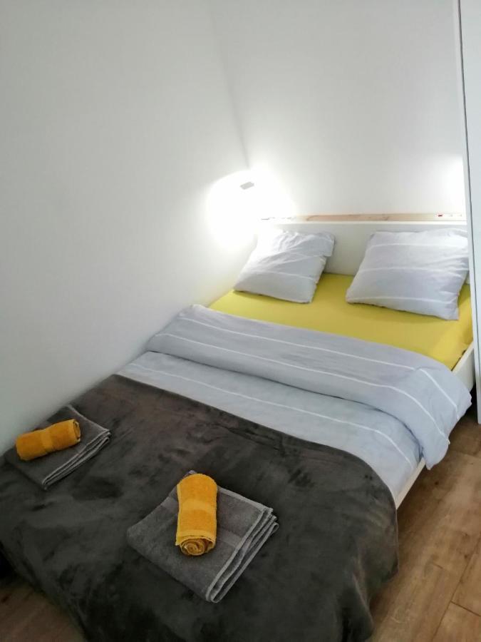 Nikas Apartman Donji Milanovac Luaran gambar